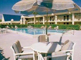 Travelodge Окала Экстерьер фото